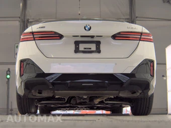 2026 BMW 5 Series Sedan 530i xDrive M SPORT LINE - miniatura 7