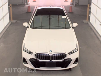2026 BMW 5 Series Sedan 530i xDrive M SPORT LINE - miniatura 2