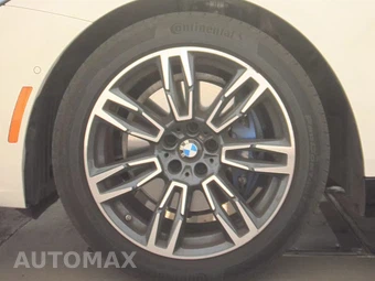 2026 BMW 5 Series Sedan 530i xDrive M SPORT LINE - miniatura 9