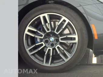 2026 BMW 5 Series Sedan 530i xDrive M SPORT LINE - miniatura 10