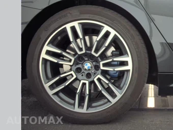 2026 BMW 5 Series Sedan 530i xDrive M SPORT LINE - miniatura 11