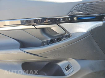 2026 BMW 5 Series Sedan 530i xDrive M SPORT LINE - miniatura 15