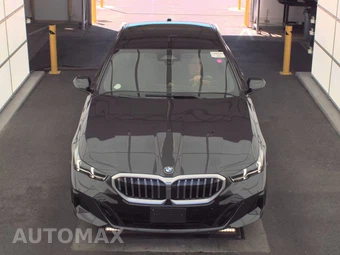 2026 BMW 5 Series Sedan 530i xDrive M SPORT LINE - miniatura 2
