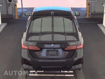 2026 BMW 5 Series Sedan 530i xDrive M SPORT LINE - miniatura 6