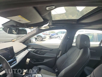 2026 BMW 5 Series Sedan 530i xDrive M SPORT LINE - miniatura 14