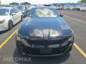 2026 BMW 5 Series Sedan 530i xDrive M SPORT LINE - miniatura 2