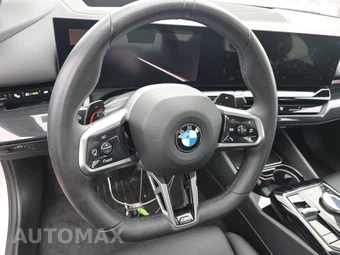 2026 BMW 5 Series Sedan 530i xDrive M SPORT LINE - miniatura 10