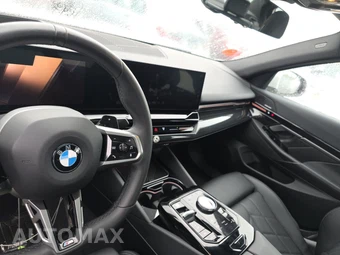 2026 BMW 5 Series Sedan 530i xDrive M SPORT LINE - miniatura 11