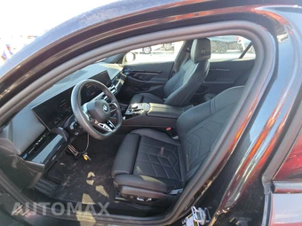 2026 BMW 5 Series Sedan 530i xDrive M SPORT LINE - miniatura 13