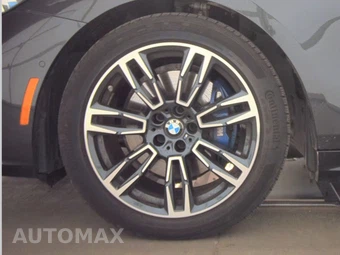 2026 BMW 5 Series Sedan 530i xDrive M SPORT LINE - miniatura 9