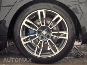 2026 BMW 5 Series Sedan 530i xDrive M SPORT LINE - miniatura 12