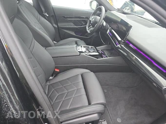 2026 BMW 5 Series Sedan 530i xDrive M SPORT LINE - miniatura 14