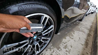 2026 BMW 5 Series Sedan 530i xDrive M SPORT LINE - miniatura 26