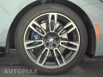 2026 BMW 5 Series Sedan 530i xDrive M SPORT LINE - miniatura 10