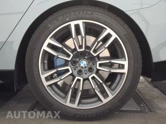 2026 BMW 5 Series Sedan 530i xDrive M SPORT LINE - miniatura 12