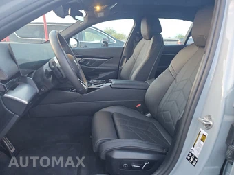 2026 BMW 5 Series Sedan 530i xDrive M SPORT LINE - miniatura 13