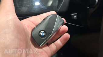2026 BMW 5 Series Sedan 530i xDrive - miniatura 24