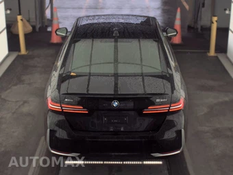 2026 BMW 5 Series Sedan 530i xDrive - miniatura 6
