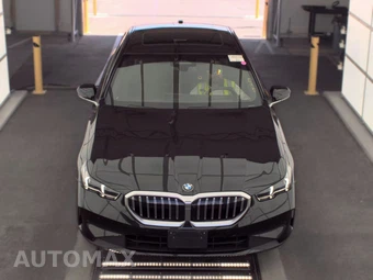2026 BMW 5 Series Sedan 530i xDrive - miniatura 2