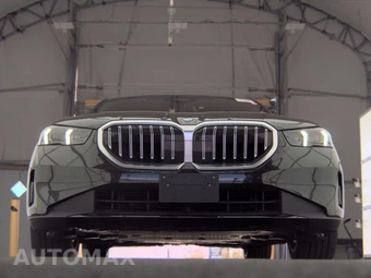 2026 BMW 5 Series Sedan 530i xDrive - miniatura 3