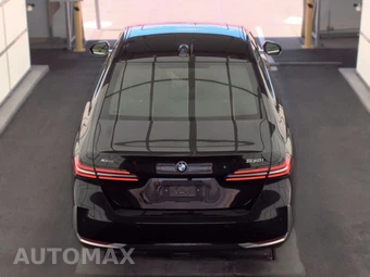 2026 BMW 5 Series Sedan 530i xDrive - miniatura 6