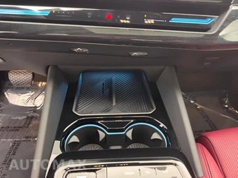 2026 BMW 5 Series Sedan 530i xDrive - miniatura 15