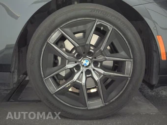 2026 BMW 5 Series Sedan 530i xDrive - miniatura 10