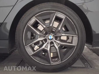 2026 BMW 5 Series Sedan 530i xDrive - miniatura 12