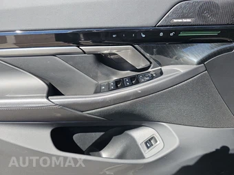 2026 BMW 5 Series Sedan 530i xDrive - miniatura 15