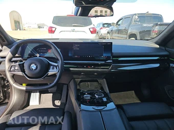 2026 BMW 5 Series Sedan 530i xDrive - miniatura 17