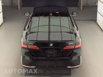 2026 BMW 5 Series Sedan 530i xDrive - miniatura 6