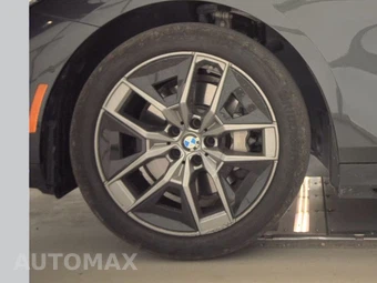 2026 BMW 5 Series Sedan 530i xDrive - miniatura 9