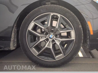2026 BMW 5 Series Sedan 530i xDrive - miniatura 10