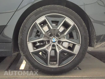 2026 BMW 5 Series Sedan 530i xDrive - miniatura 12