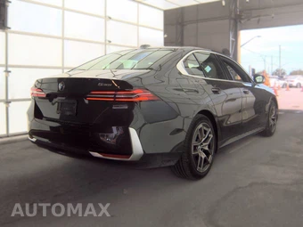2026 BMW 5 Series Sedan 530i xDrive - miniatura 5
