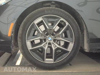 2026 BMW 5 Series Sedan 530i xDrive - miniatura 9