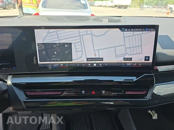 2026 BMW 5 Series Sedan 530i xDrive - miniatura 16