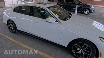 2026 BMW 5 Series Sedan 530i xDrive - miniatura 3