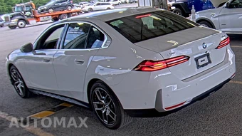 2026 BMW 5 Series Sedan 530i xDrive - miniatura 6