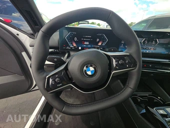 2026 BMW 5 Series Sedan 530i xDrive - miniatura 16
