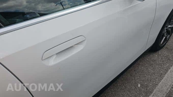 2026 BMW 5 Series Sedan 530i xDrive - miniatura 22