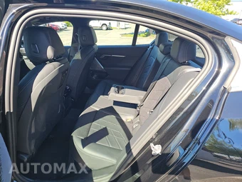 2026 BMW 5 Series Sedan 530i xDrive - miniatura 19