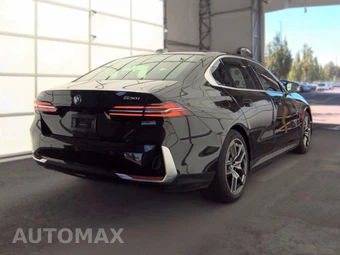 2026 BMW 5 Series Sedan 530i xDrive - miniatura 5