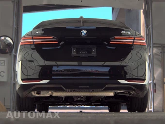 2026 BMW 5 Series Sedan 530i xDrive - miniatura 7
