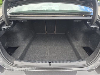 2026 BMW 5 Series Sedan 530i xDrive - miniatura 17