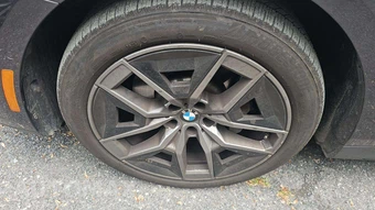 2026 BMW 5 Series Sedan 530i xDrive - miniatura 21