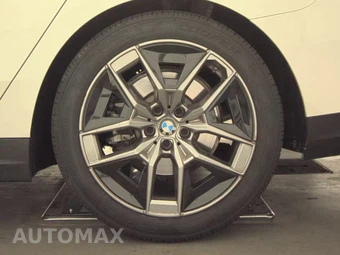 2026 BMW 5 Series Sedan 530i xDrive - miniatura 12