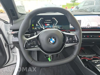2026 BMW 5 Series Sedan 530i xDrive - miniatura 16