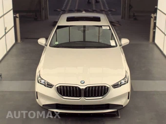 2026 BMW 5 Series Sedan 530i xDrive - miniatura 2