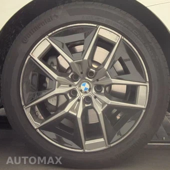 2026 BMW 5 Series Sedan 530i xDrive - miniatura 26